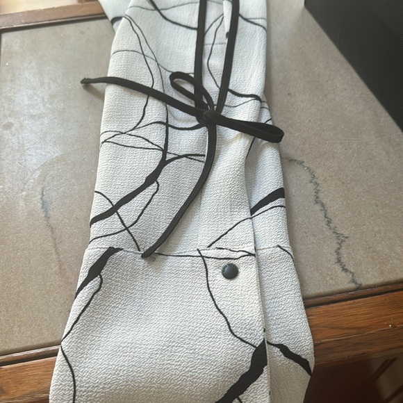 Vince Camuto Top - Large - Picture 3 of 8